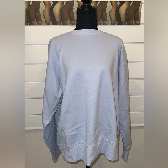 Skims small periwinkle light blue/grey skims crew neck sold out/limited color - Picture 3 of 8